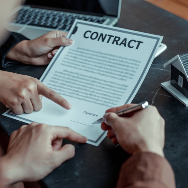 Contract lifecycle management